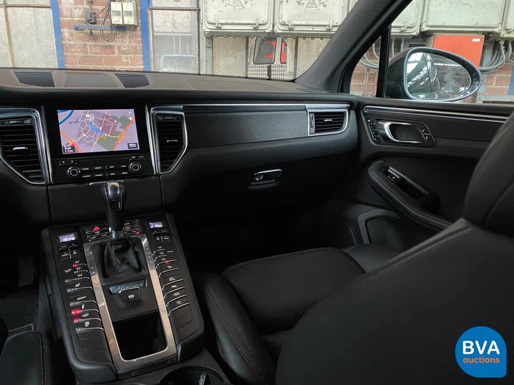 Porsche Macan GTS V6 Bi-Turbo 360hp 2016 Facelift.