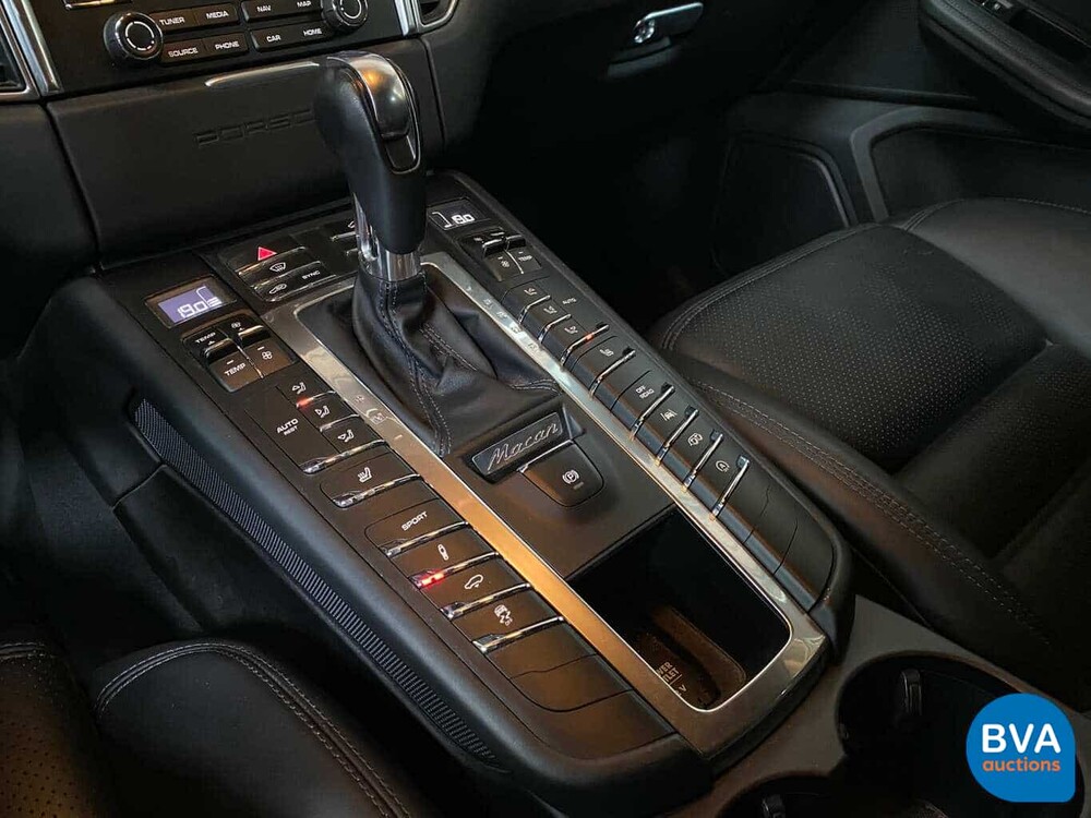 Porsche Macan GTS V6 Bi-Turbo 360hp 2016 Facelift.