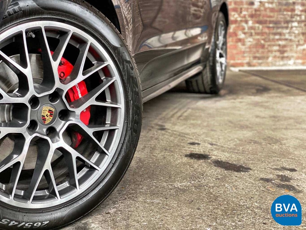 Porsche Macan GTS V6 Bi-Turbo 360hp 2016 Facelift.