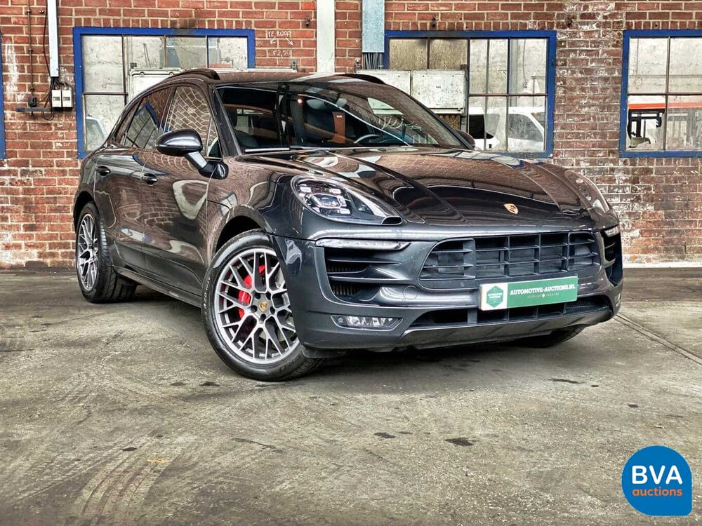 Porsche Macan GTS V6 Bi-Turbo 360hp 2016 Facelift.