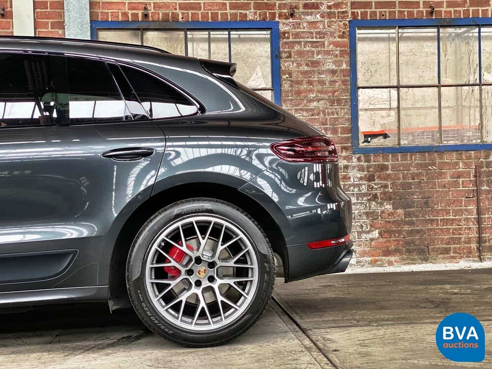 Porsche Macan GTS V6 Bi-Turbo 360hp 2016 Facelift.