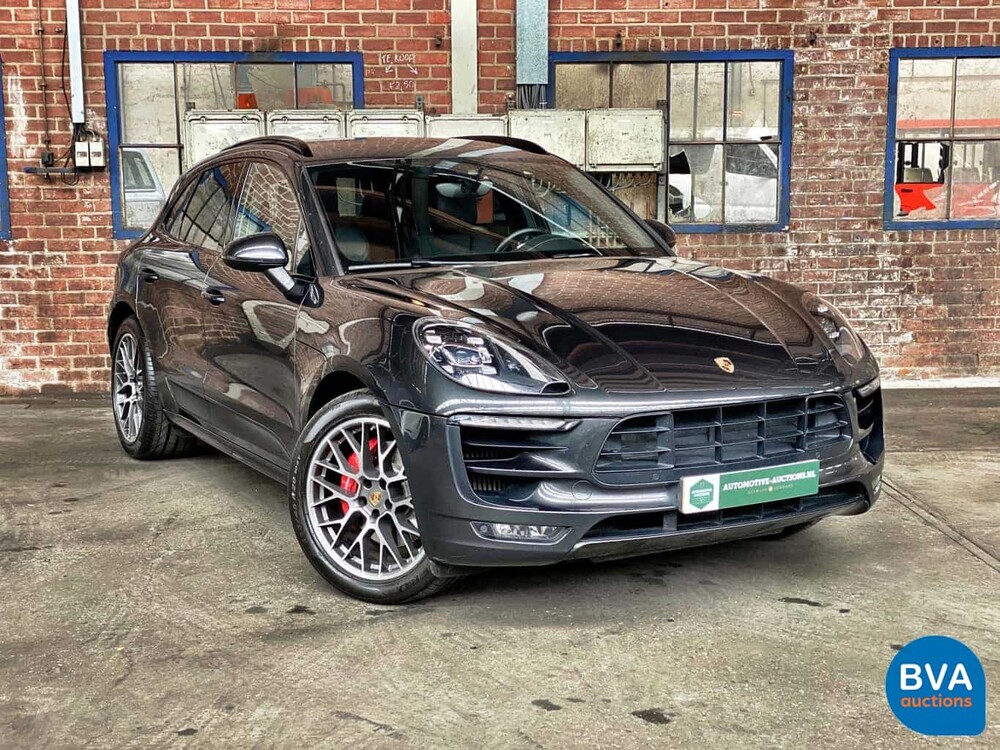 Porsche Macan GTS V6 Bi-Turbo 360hp 2016 Facelift.