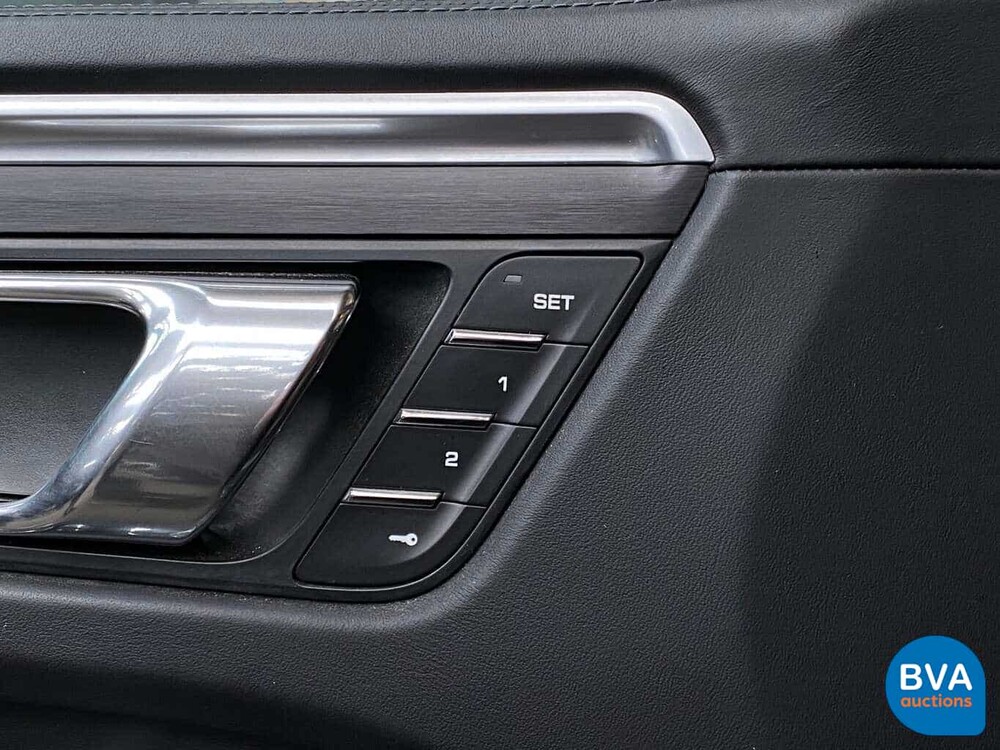 Porsche Macan GTS V6 Bi-Turbo 360hp 2016 Facelift.