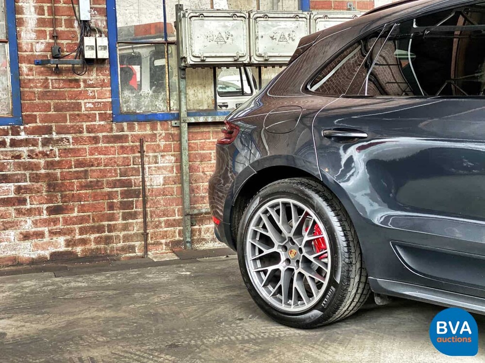 Porsche Macan GTS V6 Bi-Turbo 360hp 2016 Facelift.