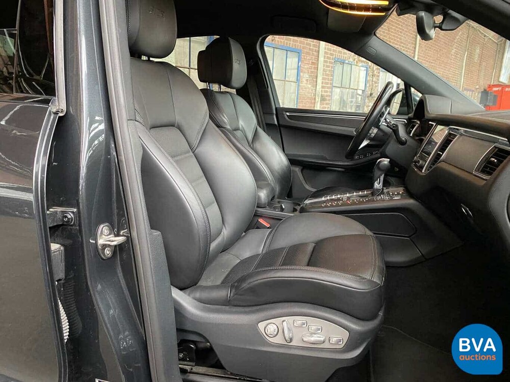 Porsche Macan GTS V6 Bi-Turbo 360hp 2016 Facelift.