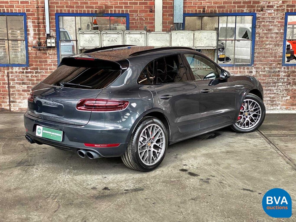 Porsche Macan GTS V6 Bi-Turbo 360hp 2016 Facelift.