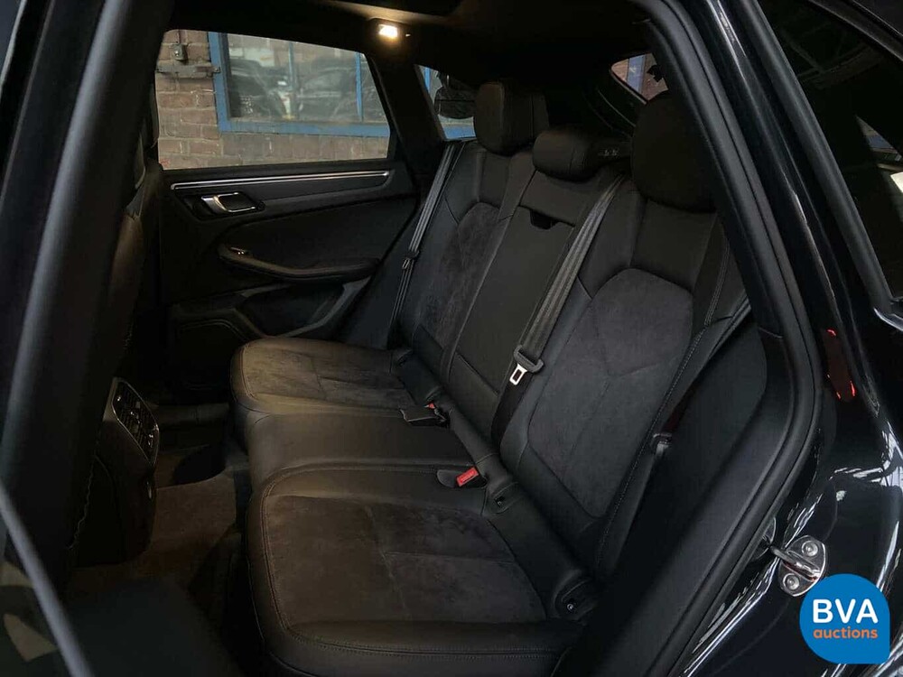 Porsche Macan Model MY2020 Air suspension 245hp 2019 -GARANTY-.