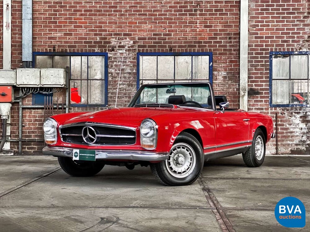 Mercedes-Benz 250SL Pagode W113 1968.