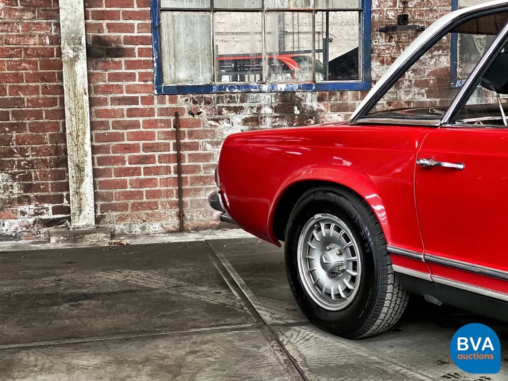 Mercedes-Benz 250SL Pagode W113 1968.