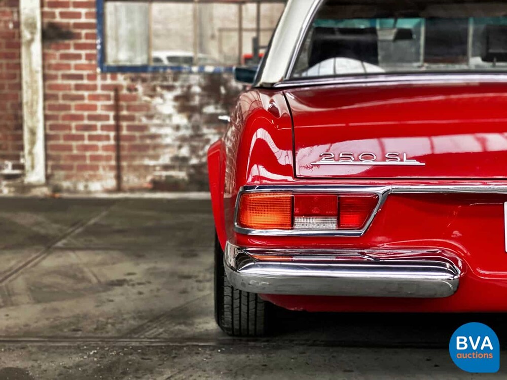 Mercedes-Benz 250SL Pagode W113 1968.