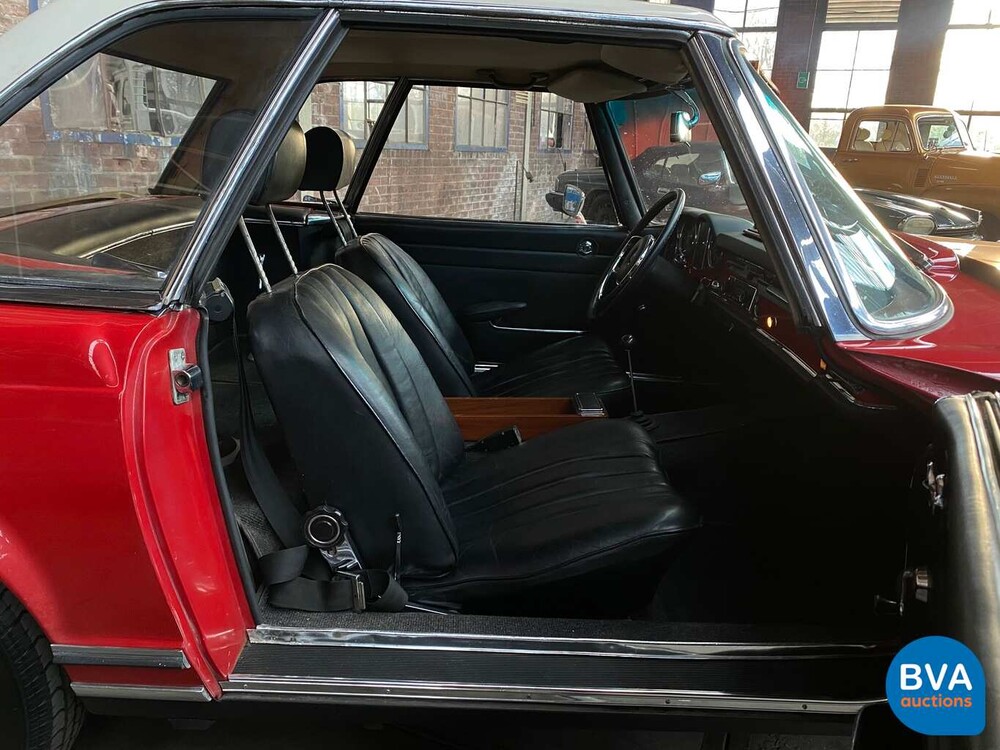 Mercedes-Benz 250SL Pagode W113 1968.