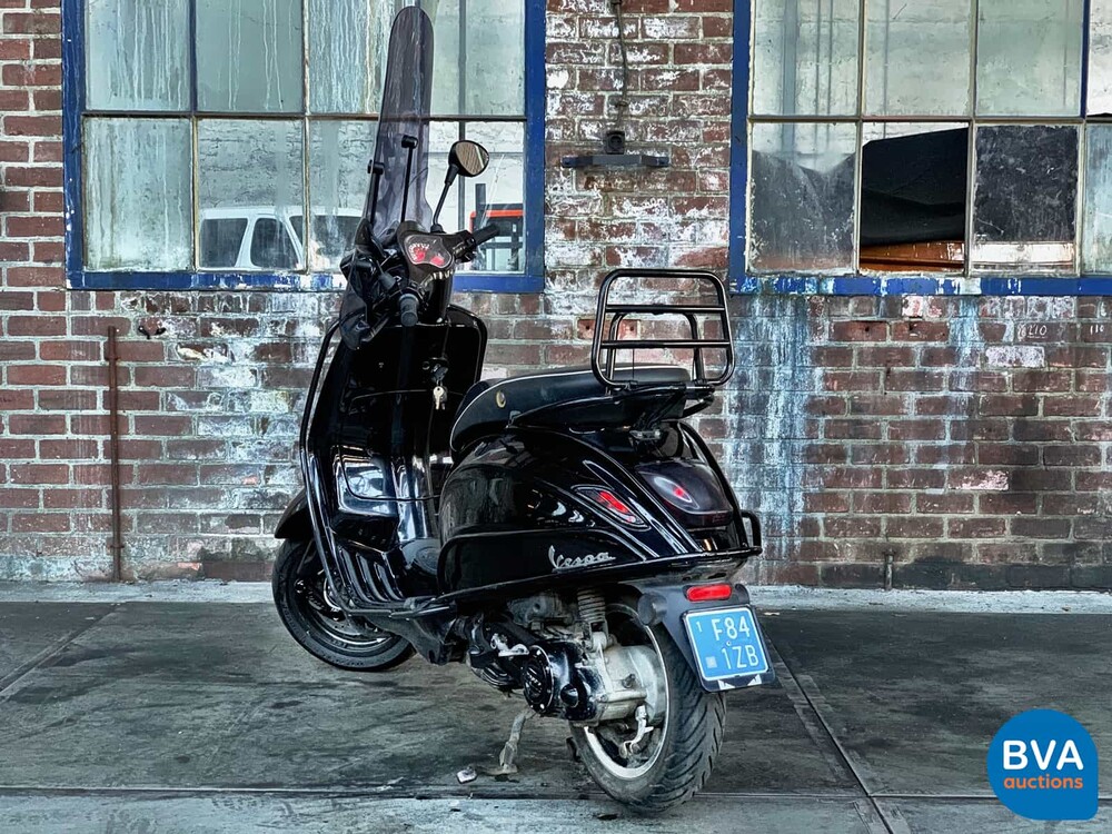 Piaggo Vespa Sprint 4-stroke 2015, F-841-ZB.