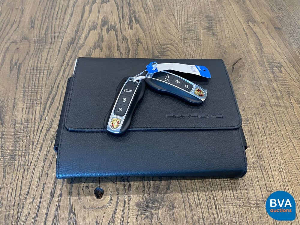 Porsche Panamera Sport Turismo 2.9 4 E-Hybrid 462pk SPORT-DESIGN 2018 -Origineel NL-, RX-476-R