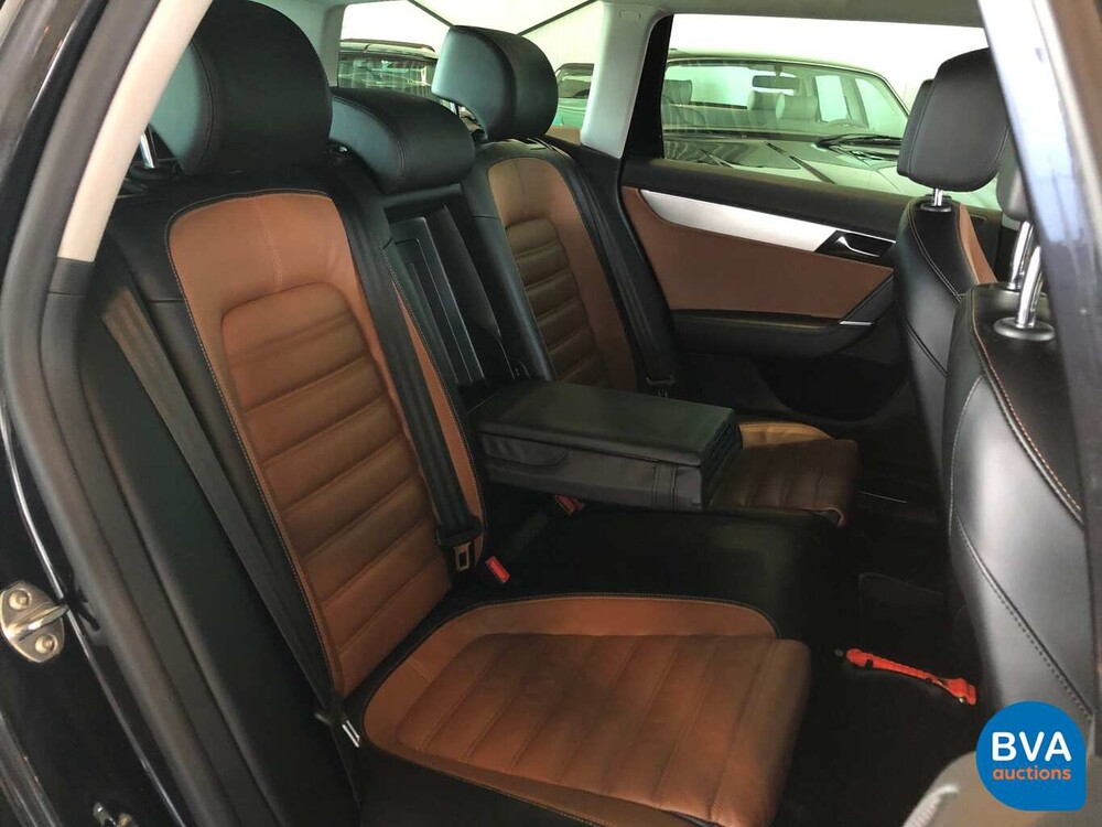 Volkswagen Passat Variant 1.4 TSI Highline 122pk 2012, -Origineel NL- 60-XFF-3
