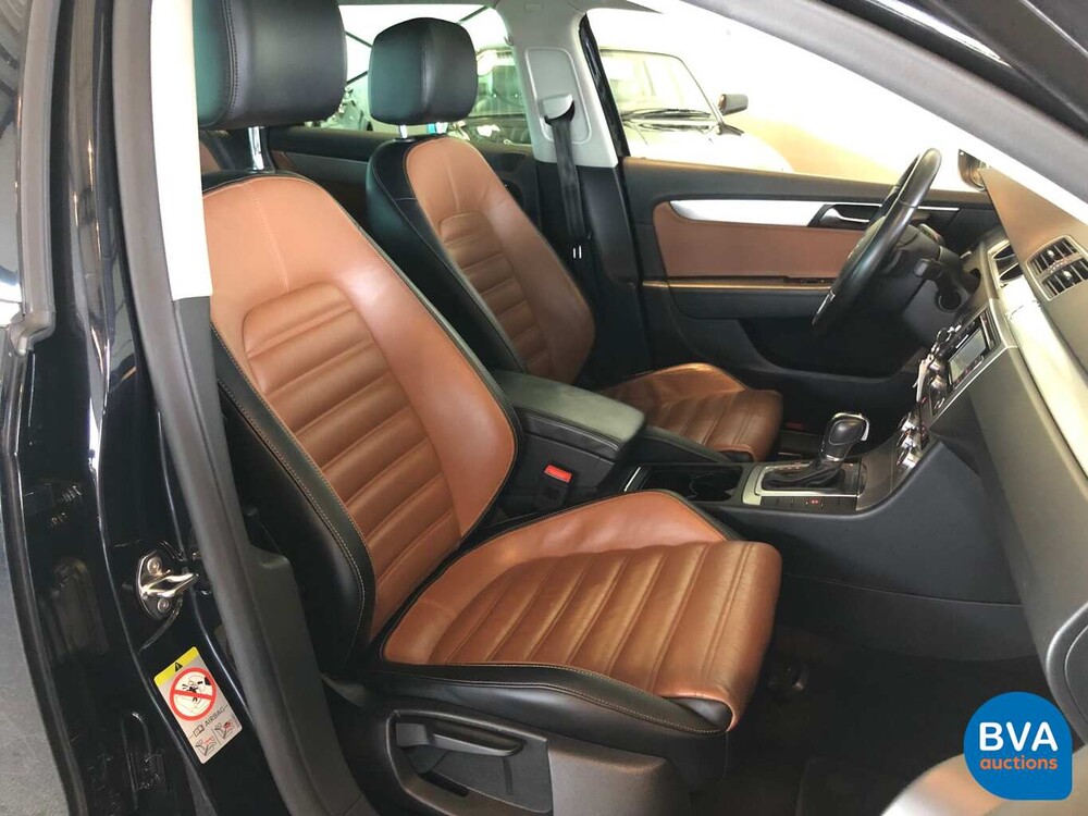 Volkswagen Passat Variant 1.4 TSI Highline 122pk 2012, -Origineel NL- 60-XFF-3