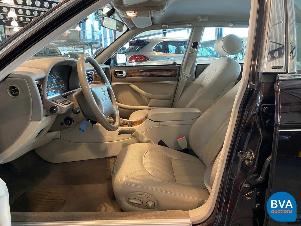 Jaguar Sovereign 4.0 1996 241hp, 79-RX-LR.