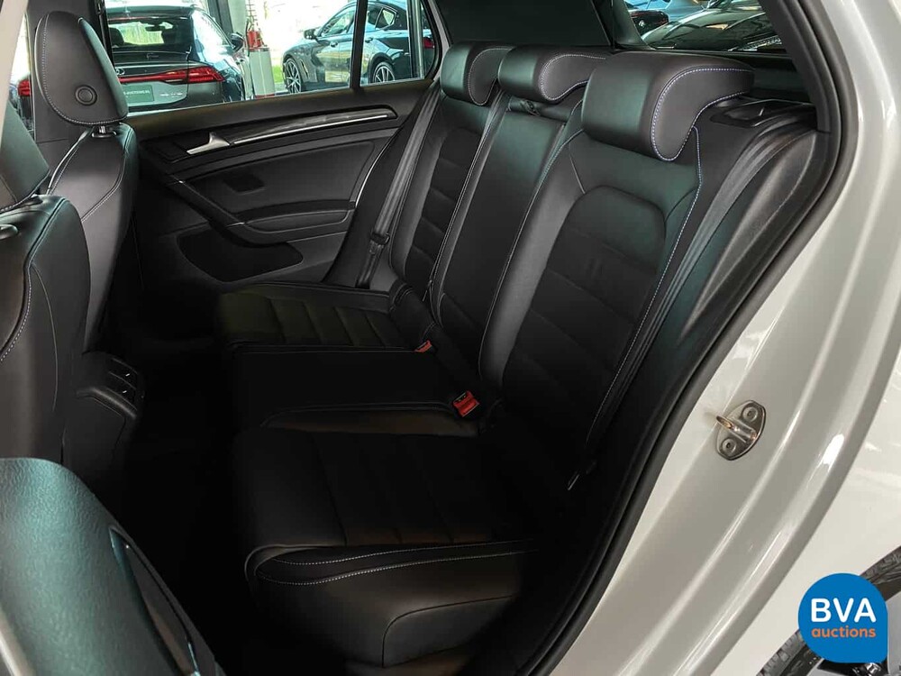 Volkswagen Golf 1.4 TSI GTE 204pk 2015, -Origineel NL-, HN-841-K