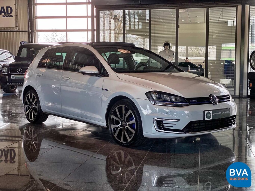 Volkswagen Golf 1.4 TSI GTE 204pk 2015, -Origineel NL-, HN-841-K