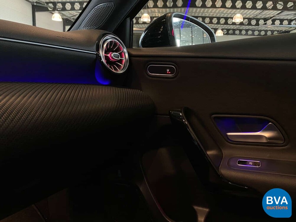 Mercedes-Benz A200 Bussines Solution AMG-line A-Klasse 163pk 2019 -Origineel NL-, ZH-062-K