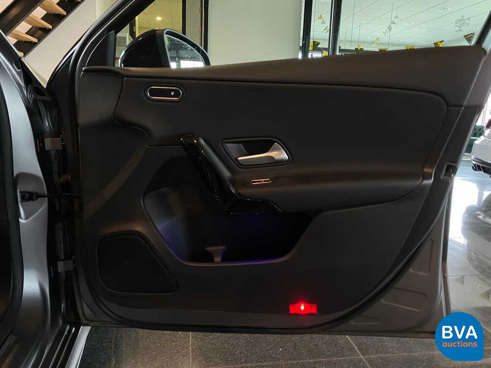 Mercedes-Benz A200 Bussines Solution AMG-line A-Klasse 163pk 2019 -Origineel NL-, ZH-062-K