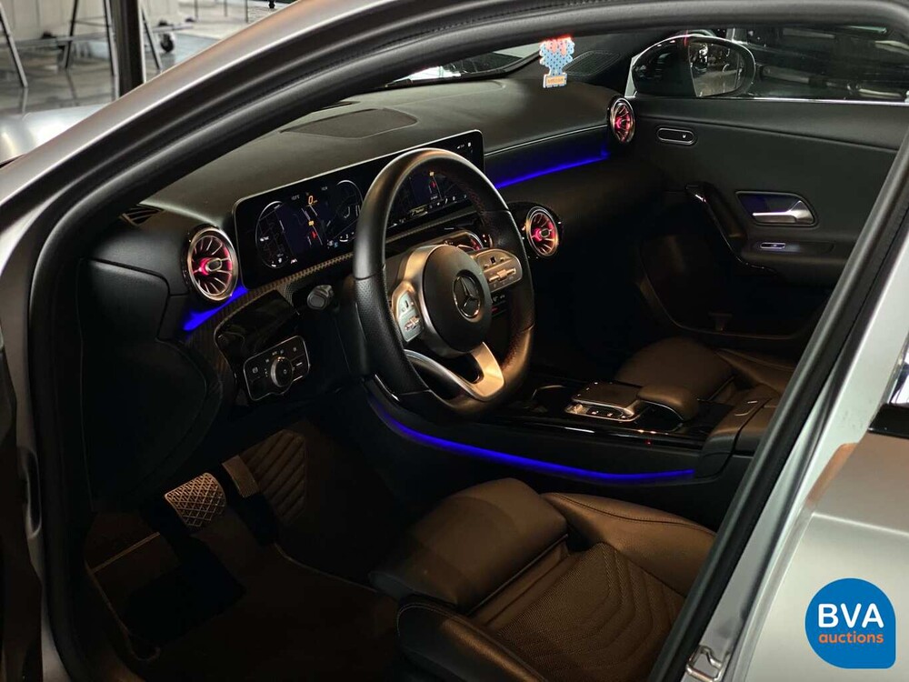 Mercedes-Benz A200 Bussines Solution AMG-line A-Klasse 163pk 2019 -Origineel NL-, ZH-062-K