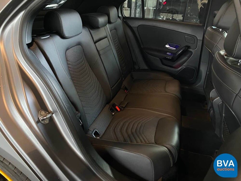 Mercedes-Benz A200 Bussines Solution AMG-line A-Klasse 163pk 2019 -Origineel NL-, ZH-062-K