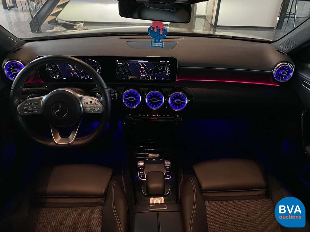 Mercedes-Benz A200 Bussines Solution AMG-line A-Klasse 163pk 2019 -Origineel NL-, ZH-062-K