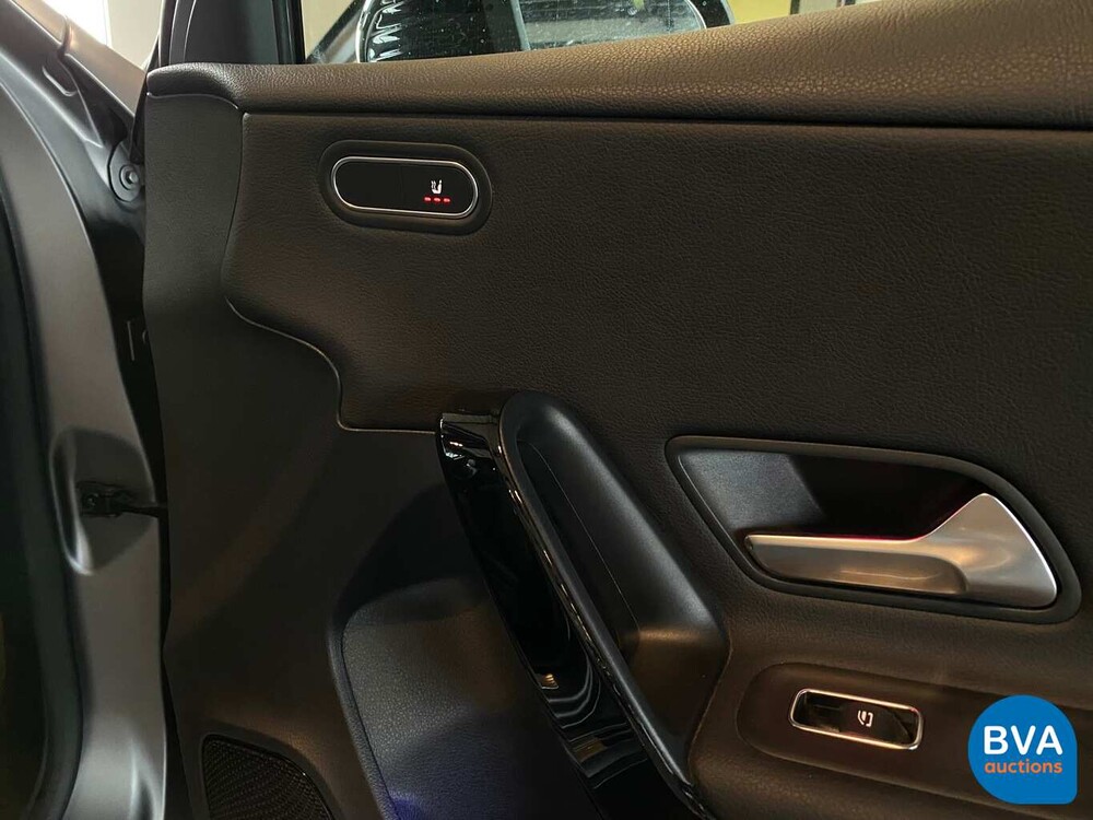 Mercedes-Benz A200 Bussines Solution AMG-line A-Klasse 163pk 2019 -Origineel NL-, ZH-062-K