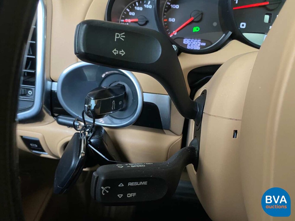 Porsche Cayenne 3.0 D 245pk V6 2013, 9-THJ-44