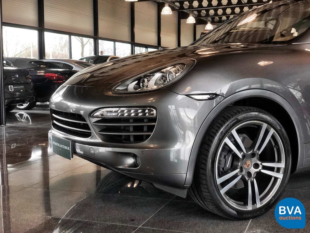 Porsche Cayenne 3.0 D 245pk V6 2013, 9-THJ-44