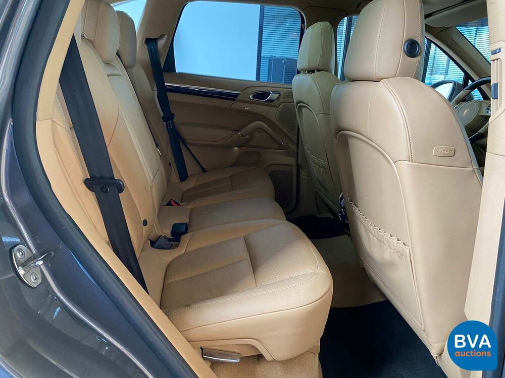 Porsche Cayenne 3.0 D 245pk V6 2013, 9-THJ-44