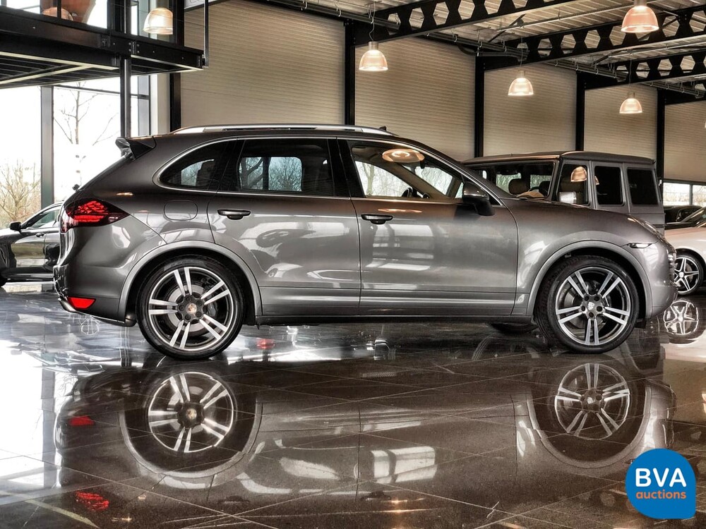 Porsche Cayenne 3.0 D 245pk V6 2013, 9-THJ-44