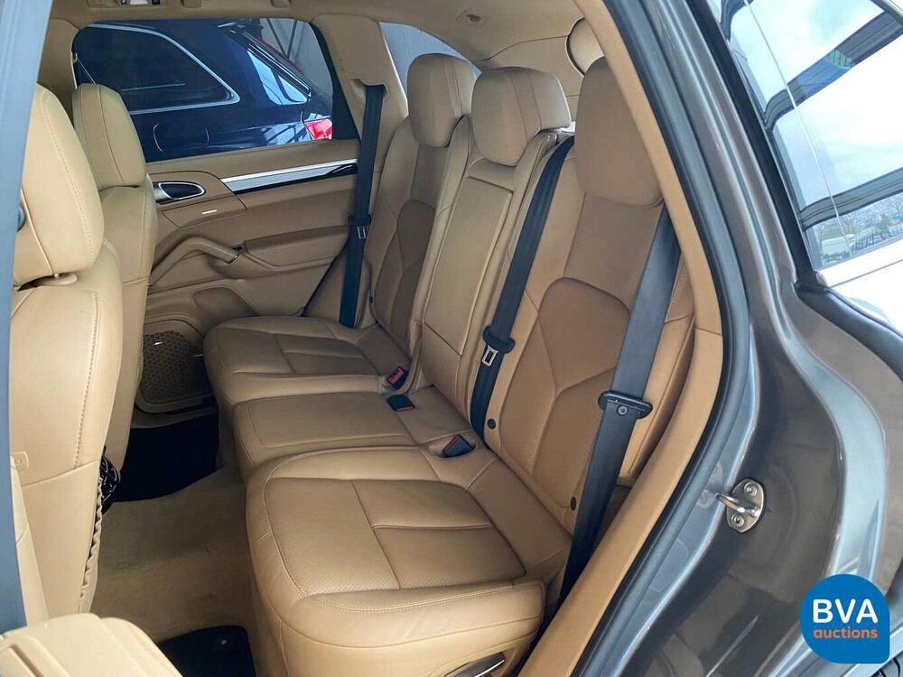 Porsche Cayenne 3.0 D 245pk V6 2013, 9-THJ-44