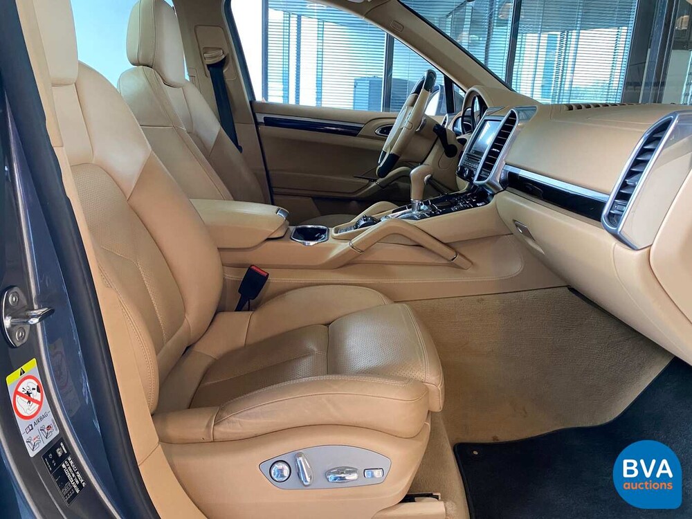Porsche Cayenne 3.0 D 245pk V6 2013, 9-THJ-44