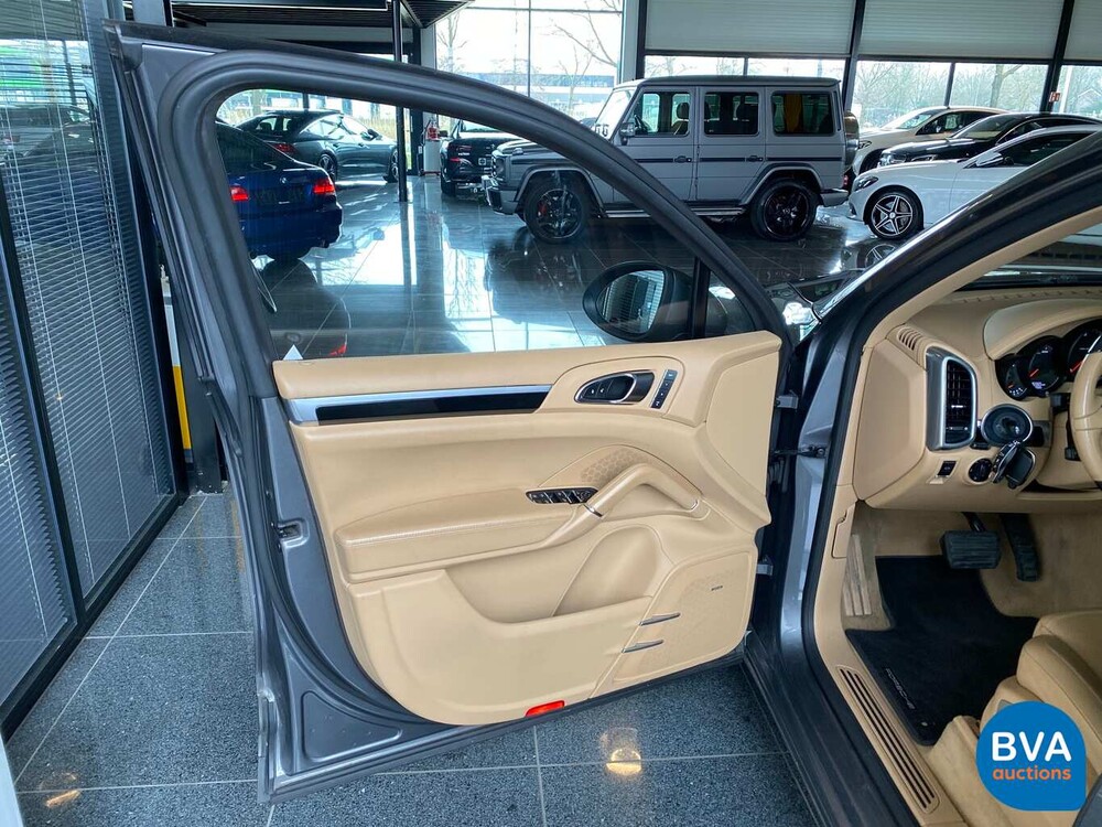 Porsche Cayenne 3.0 D 245pk V6 2013, 9-THJ-44