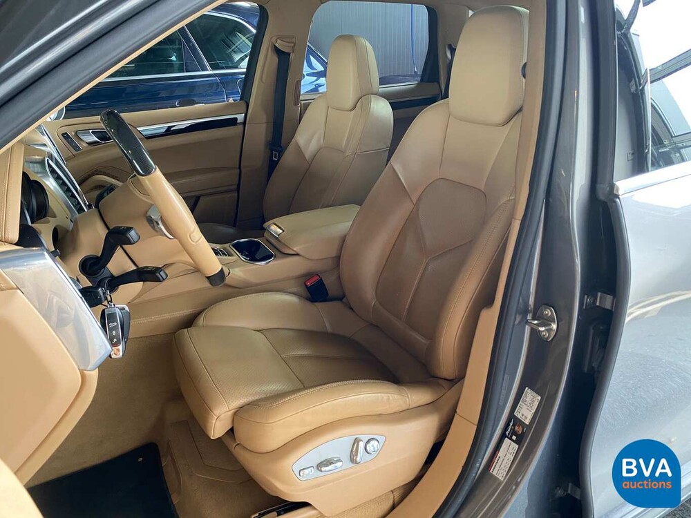 Porsche Cayenne 3.0 D 245pk V6 2013, 9-THJ-44