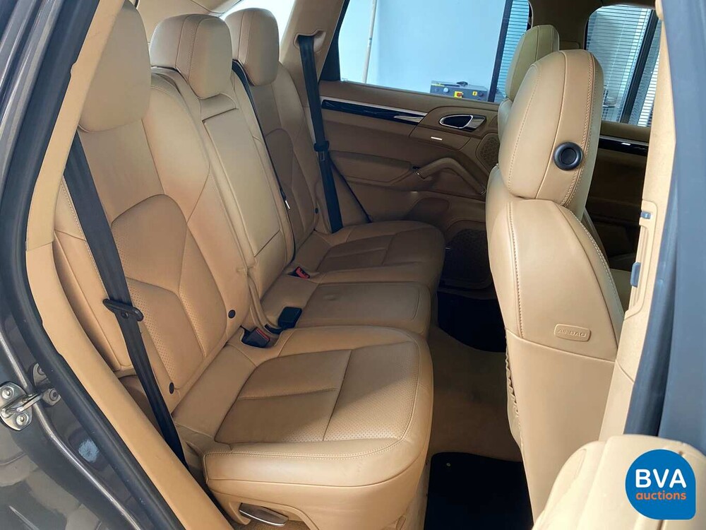Porsche Cayenne 3.0 D 245pk V6 2013, 9-THJ-44