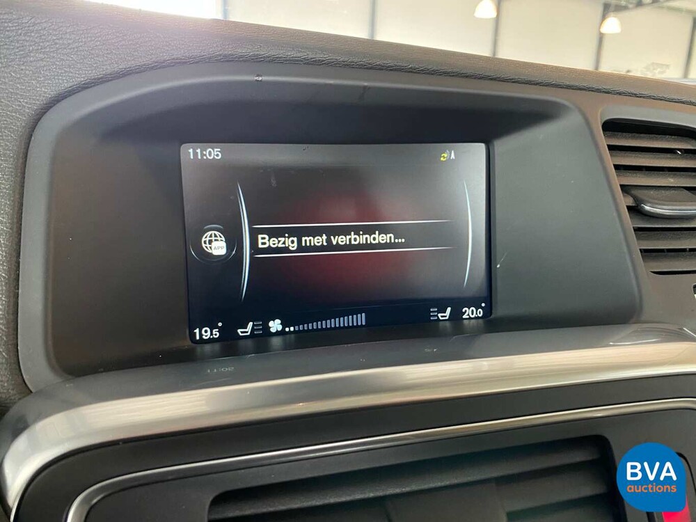 Volvo V60 2.4 D6 AWD Plug-in Hybride Summum 285pk 2014, NF-726-V