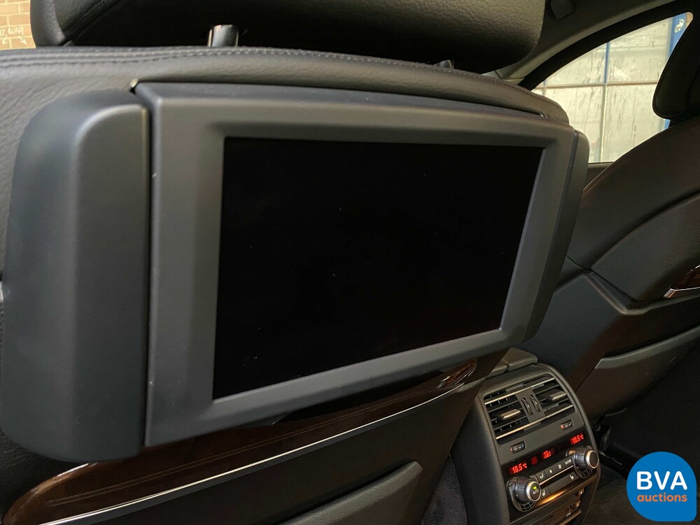 BMW 760Li Hochsicherheits-VR7 V12 F03 2011.
