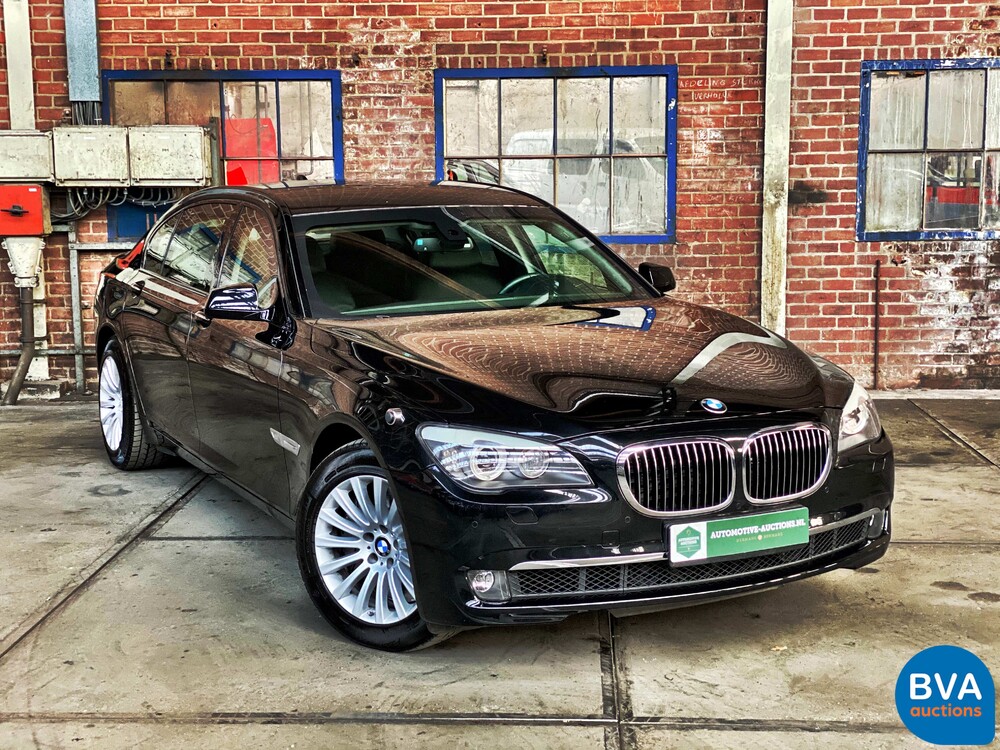 BMW 760Li Hochsicherheits-VR7 V12 F03 2011.