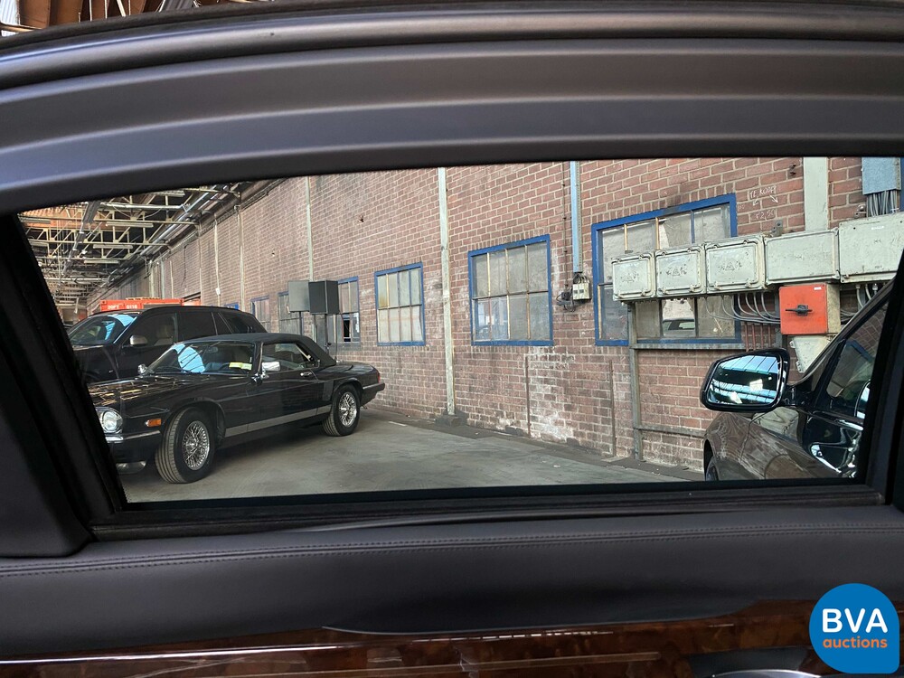 BMW 760Li Hochsicherheits-VR7 V12 F03 2011.