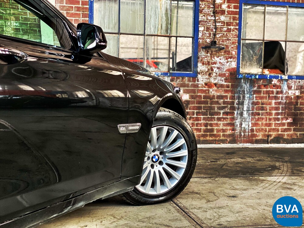 BMW 760Li Hochsicherheits-VR7 V12 F03 2011.