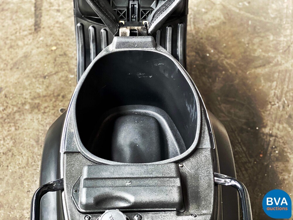 Vespa LX125 3KM 2020