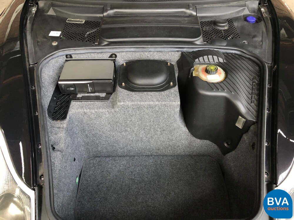 Porsche 911 Carrera 4 3.4 996 -Millenium Limited Edition-, 95-LK-KN