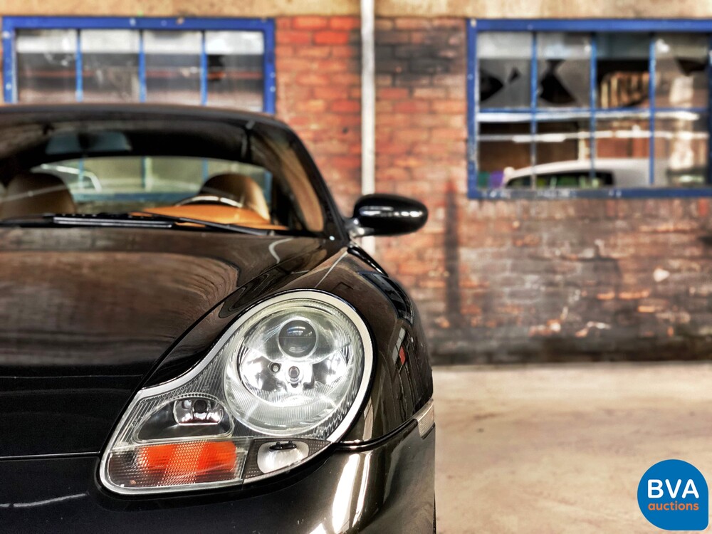 Porsche 911 Carrera 4 3.4 996 -Millenium Limited Edition-, 95-LK-KN