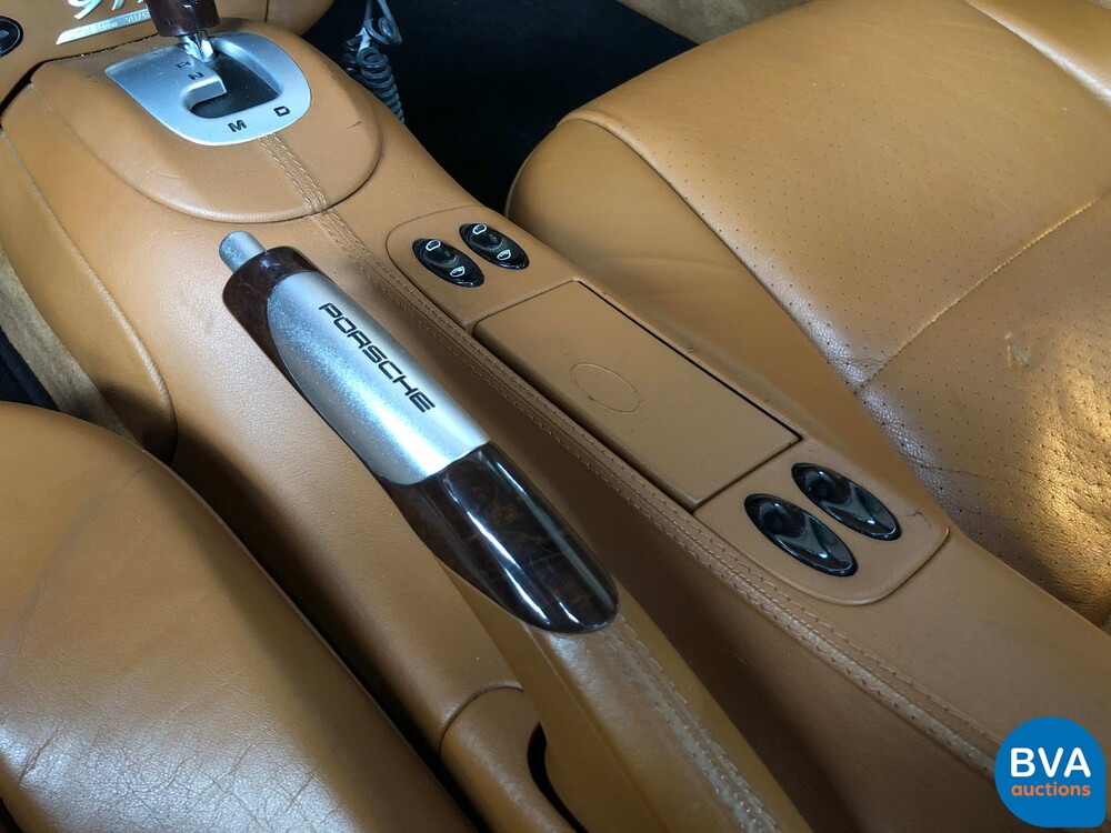 Porsche 911 Carrera 4 3.4 996 -Millenium Limited Edition-, 95-LK-KN