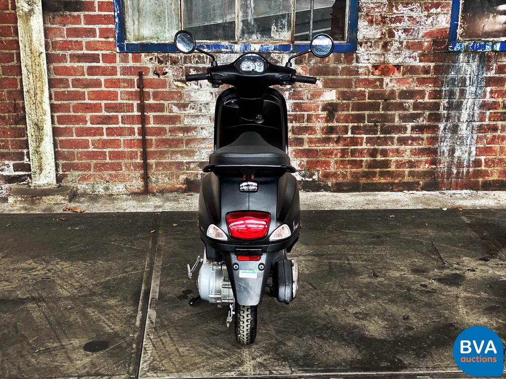 Vespa LX125 3KM