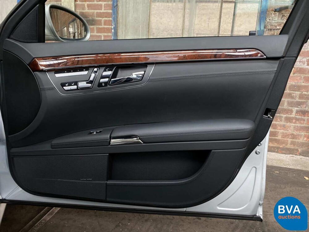 Mercedes-Benz S63 AMG Lange S-Klasse AMG 525 PS 2009, J-410-JK.