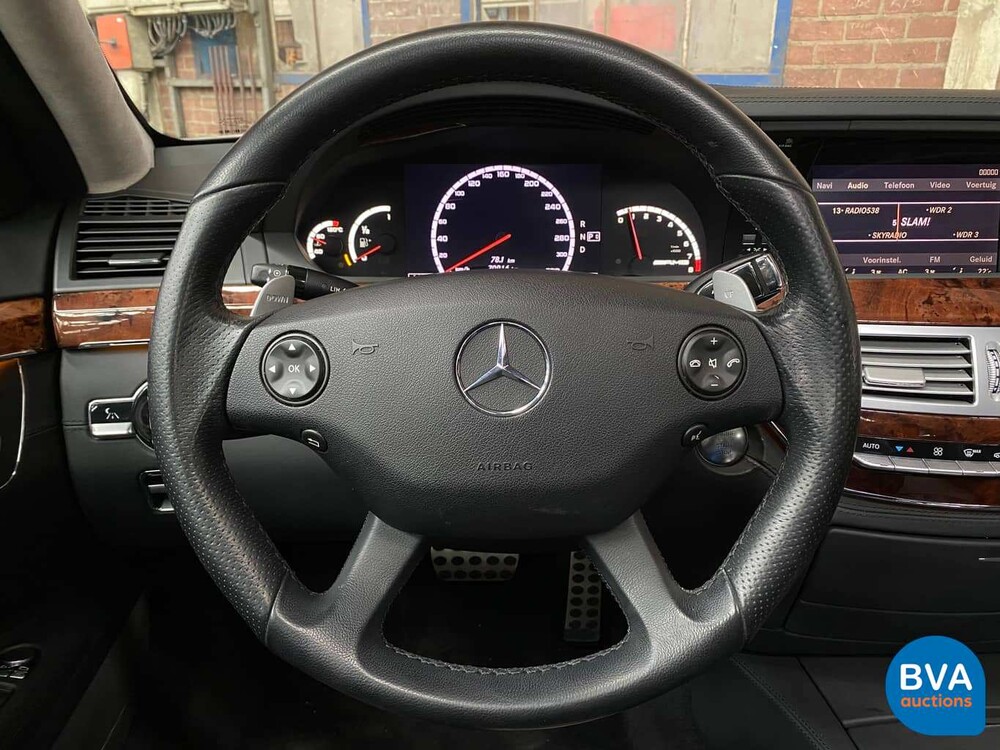 Mercedes-Benz S63 AMG Lange S-Klasse AMG 525 PS 2009, J-410-JK.