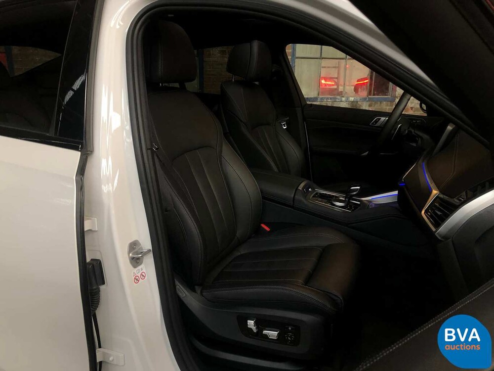 BMW X6 xDrive30d M-Sport 265 PS 2020 - GARANTIE -.